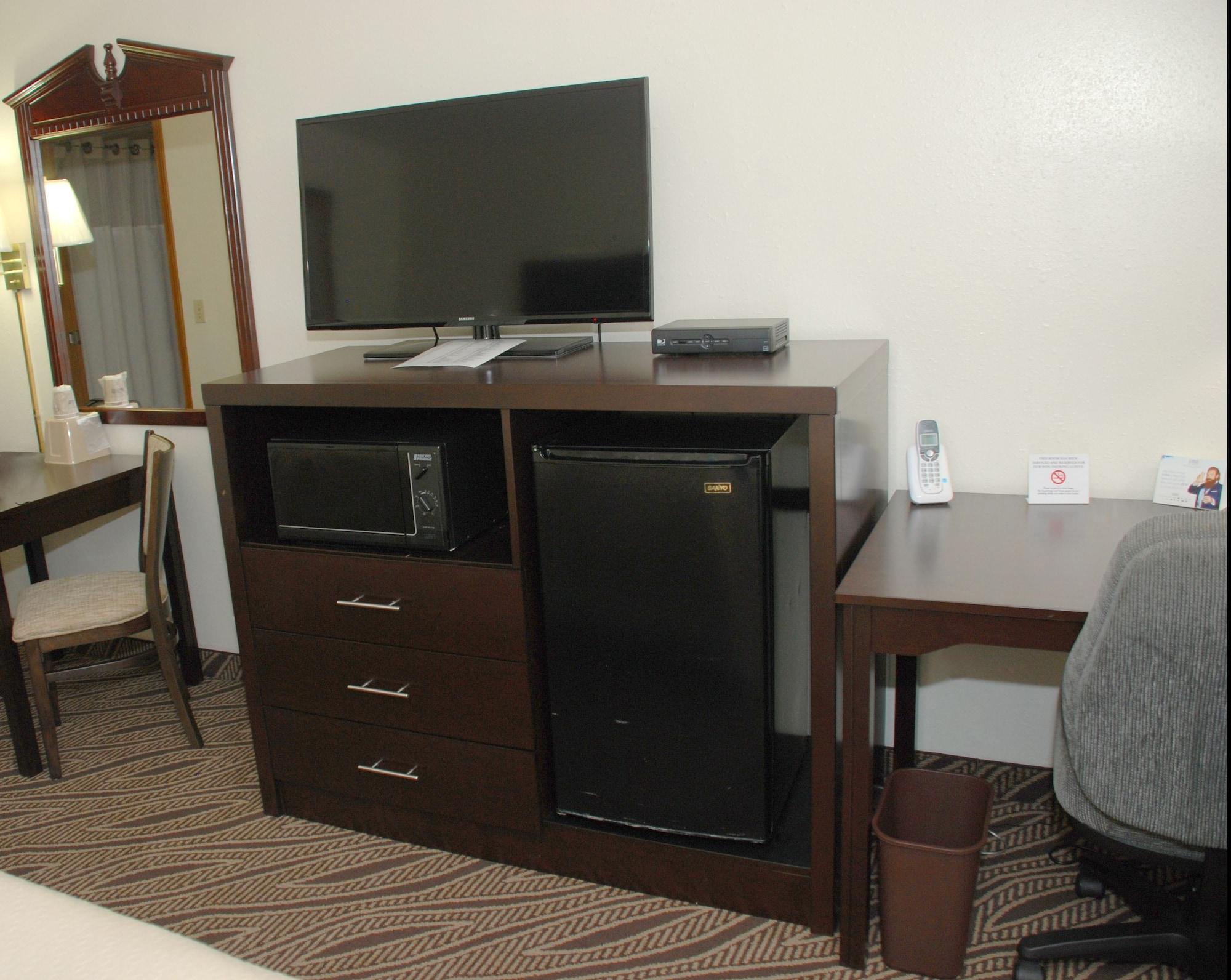 Days Inn By Wyndham Dyersburg Exterior photo