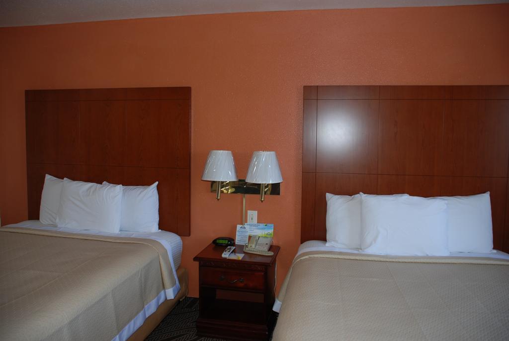 Days Inn By Wyndham Dyersburg Exterior photo